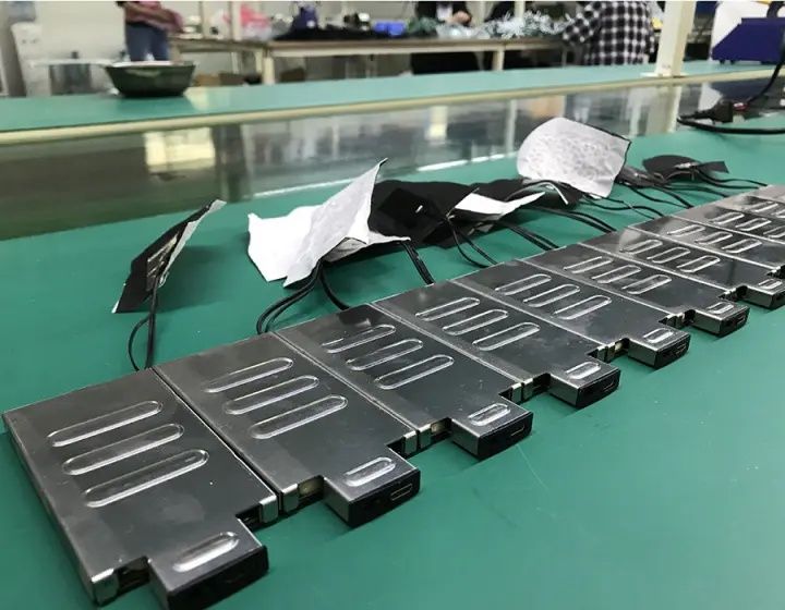 Бездротові устілки з підігрівом, теплі устілки в взуття