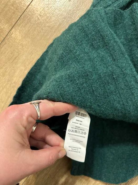 Wełniany zielony sweter Solar