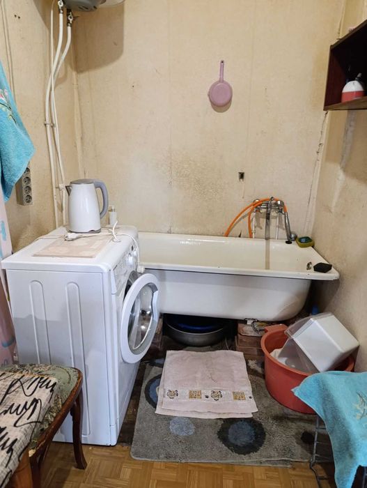 Продам частину будинку в районі Шкільного