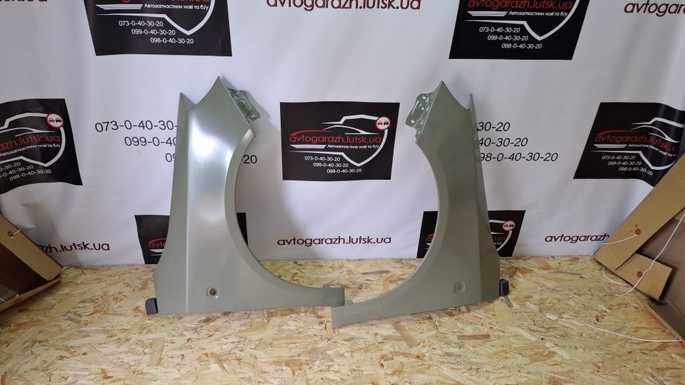 Крило крыла Skoda Fabia roomster Фабия румстер фабіа