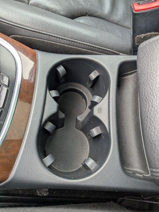 Продаю Audi Q5 2012 2.0 бензин