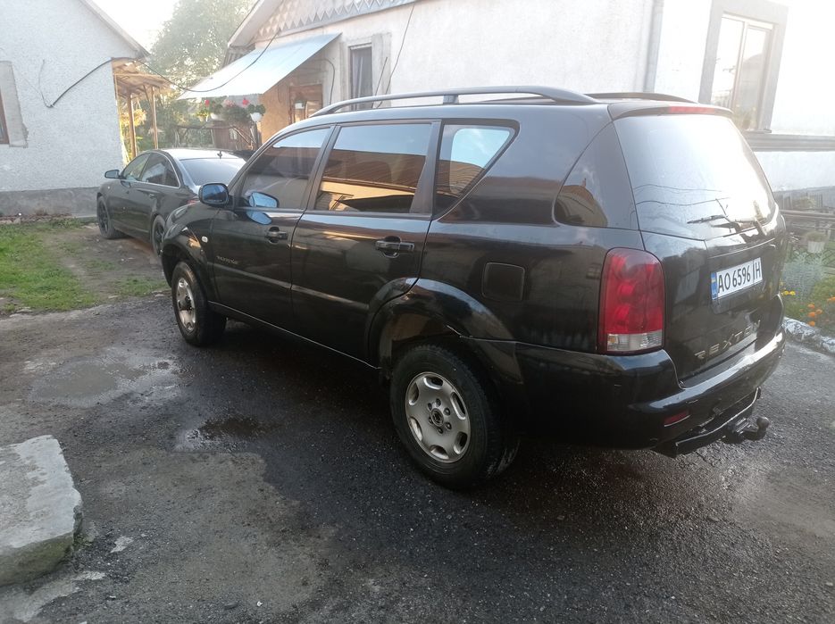 Продам Сангйонг Рекстон 4х4 коробка автомат