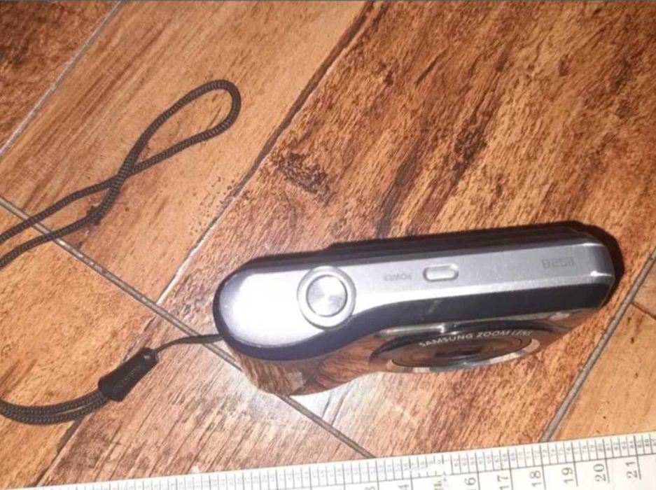 Фотоапарат Samsung  ES28 все коректно працює