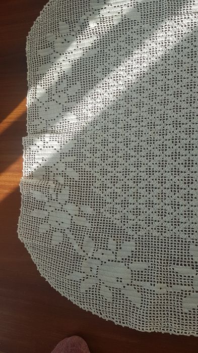 Renda feita à mão 75x60