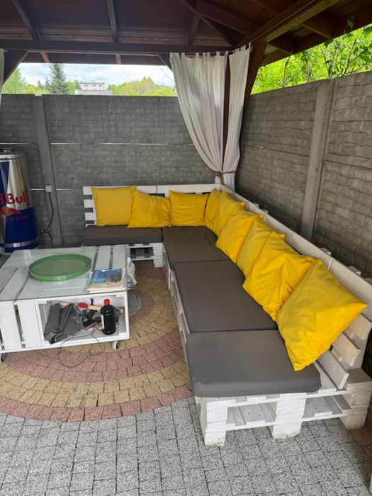 Naroznik ogrodowy z palet