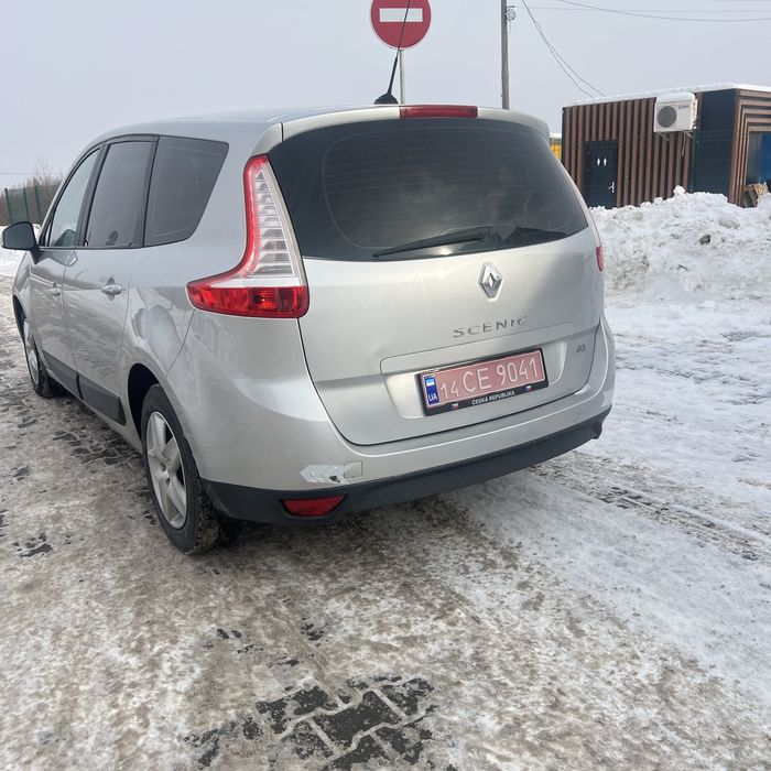 Renault Grand Scenic 1.5 dCi дизель, механіка, сірий