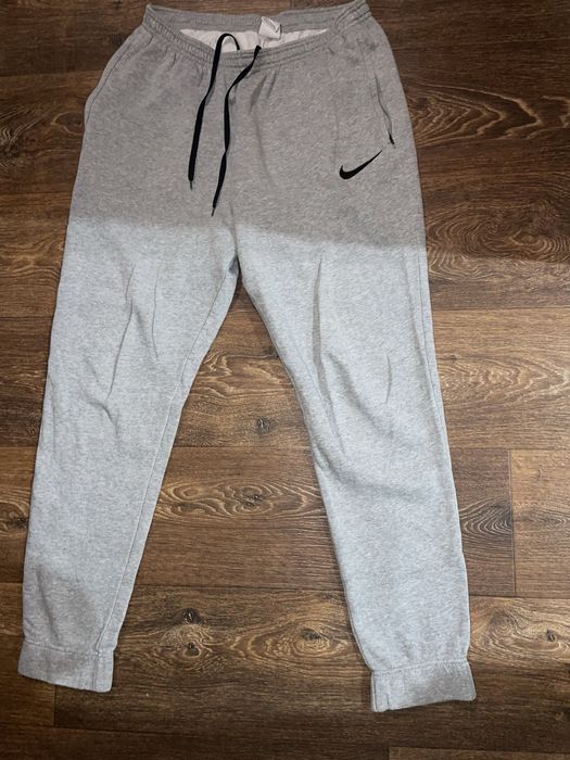 Спортивные штаны nike
