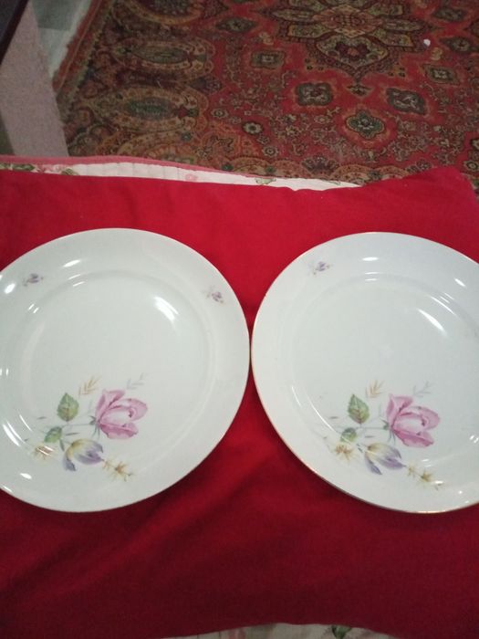 Шикарная посуда,,тарелочки, чашки, турки для кофе