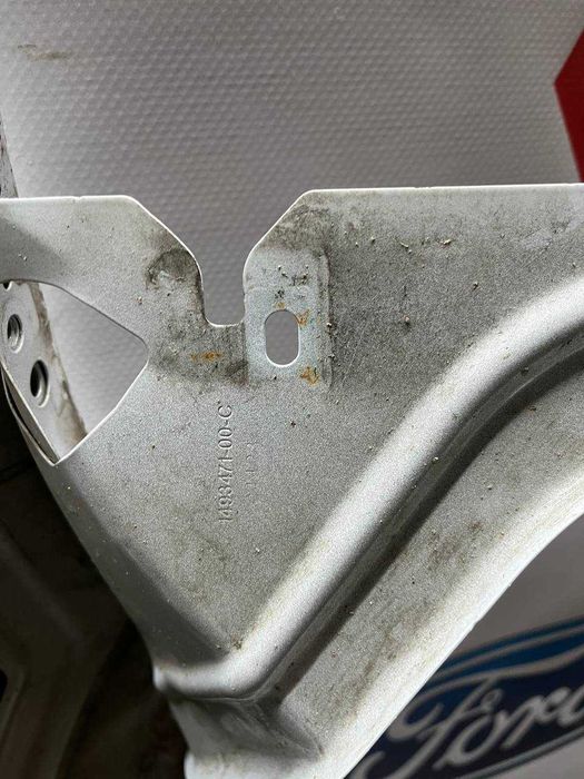 крило переднє ліве Tesla Model Y 1493461-00-B