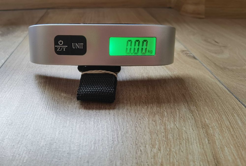 Podręczna waga samolotowa do 50kg