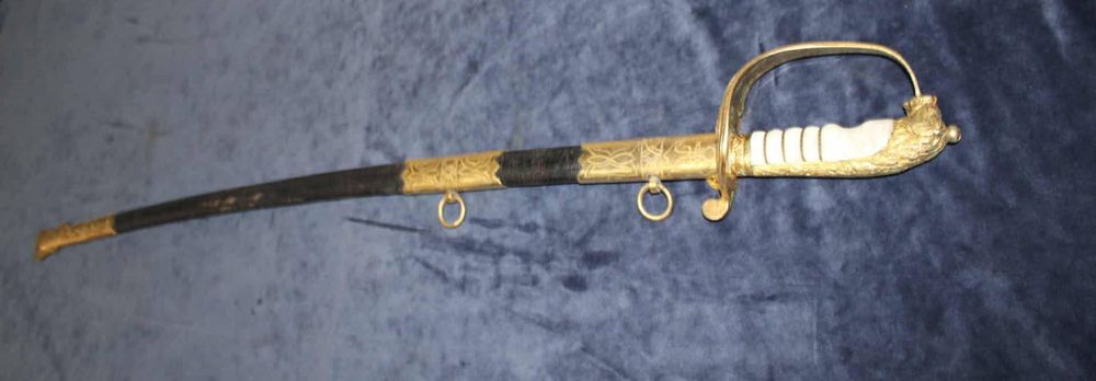 Raro sabre de almirante da Brigada Naval da Legião Portuguesa