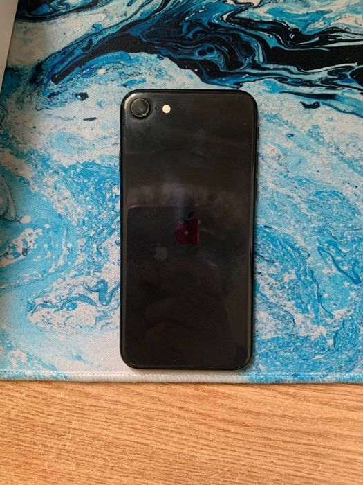 iphone SE 2020 идеал