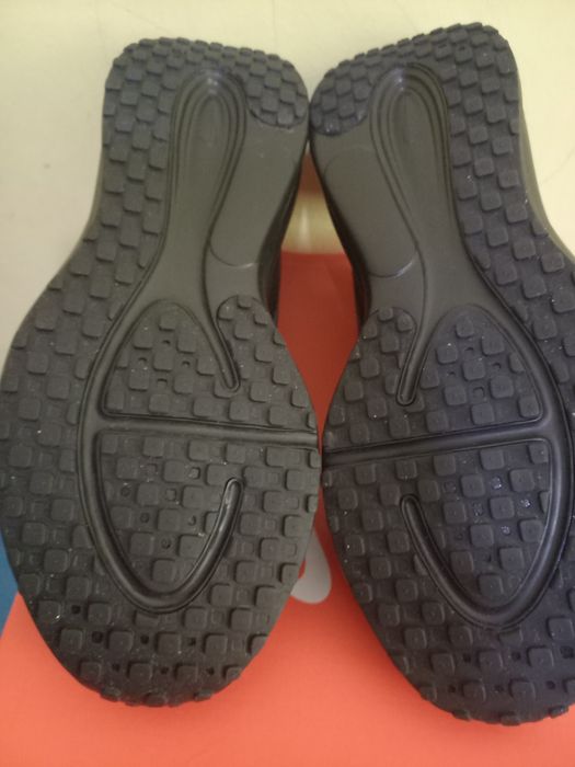 Кроссовки Nike  46 р.новые