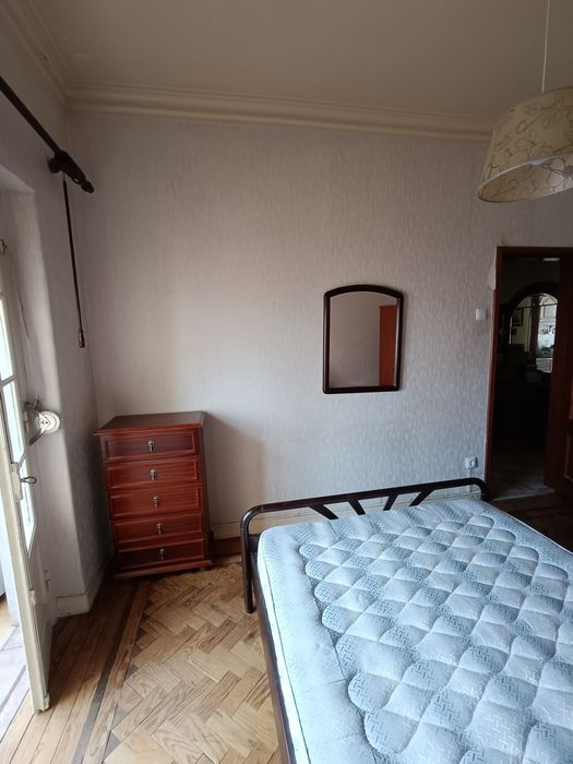 Quarto em T2 amadora