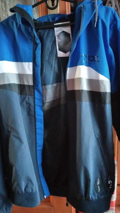 Dwie kurtki meskie Cropp i Code