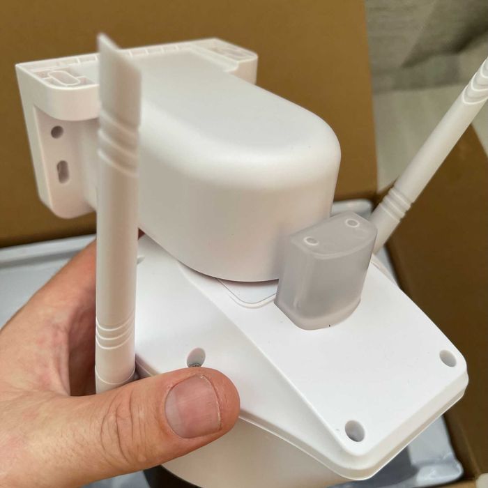 Бездротова 4G вулична камера із сонячною батареєю під сім-карту