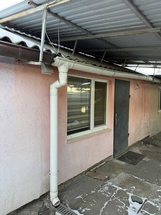 Частина будинку 28 м² з ремонтом і гаражем| | Інститут зв’язку