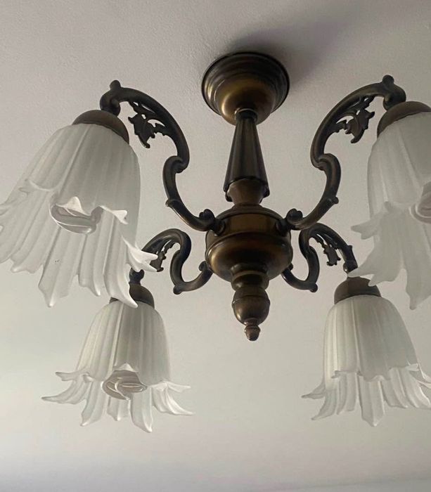 Lampy i kinkiety firmy Jupiter