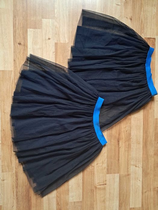 Spodniczki dla blizniaczek r.134-140