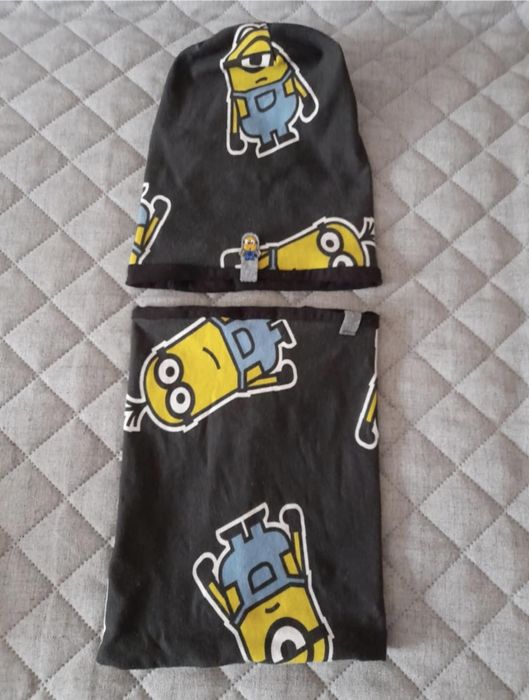 Cienka czapka i komin w Minionki