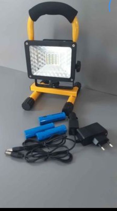 Lampa naświetlacz PRZENOŚNY LED SMD akumulator50W