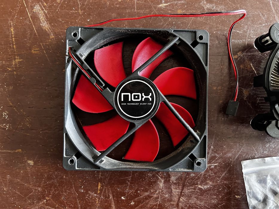 Intel Cooler and NOX Fan64550646087553121