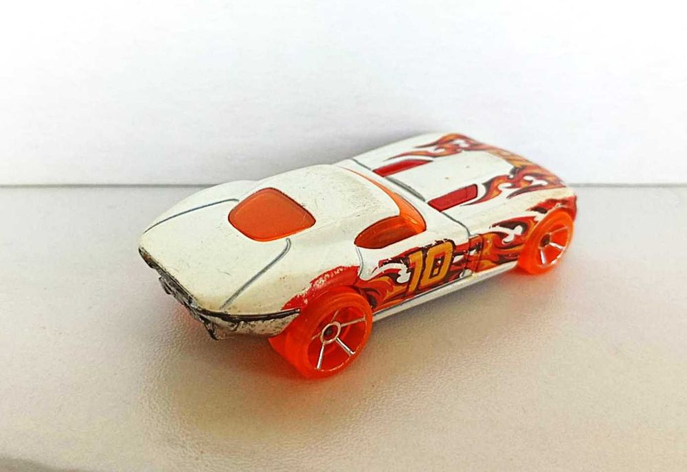 Hot Wheels - Fast FeLion, 2013 - Multipack Exclusive.