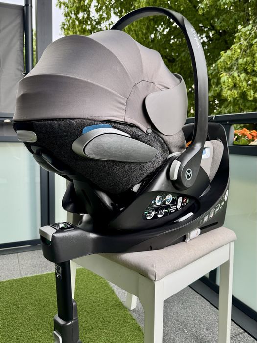 Продаю автокрісло Cybex Cloud Z i-Size з базою Isofix