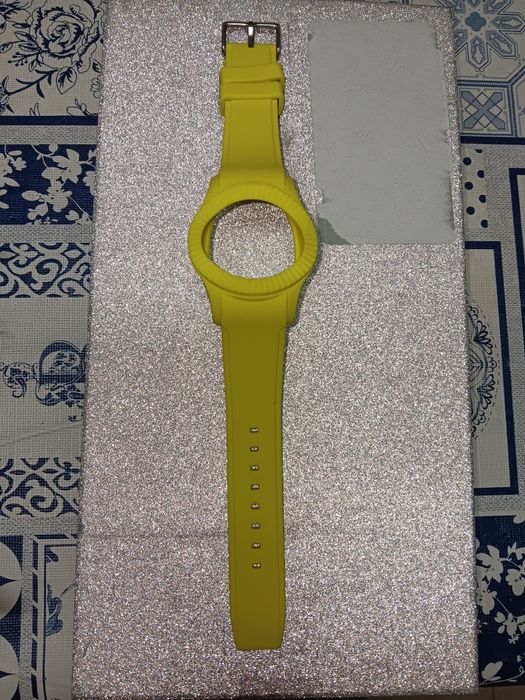 Vendo braceletes watx and colors