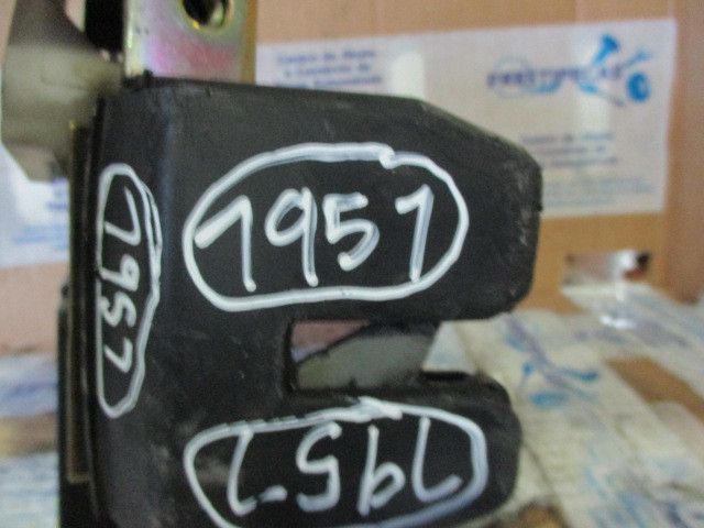 Fechadura / fecho da mala VOLVO V70 II (SW)