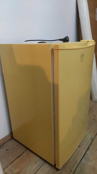 Frigorifico pequeno