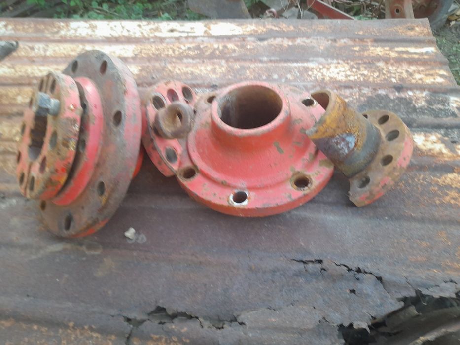 Ступіца ЮМЗ задня