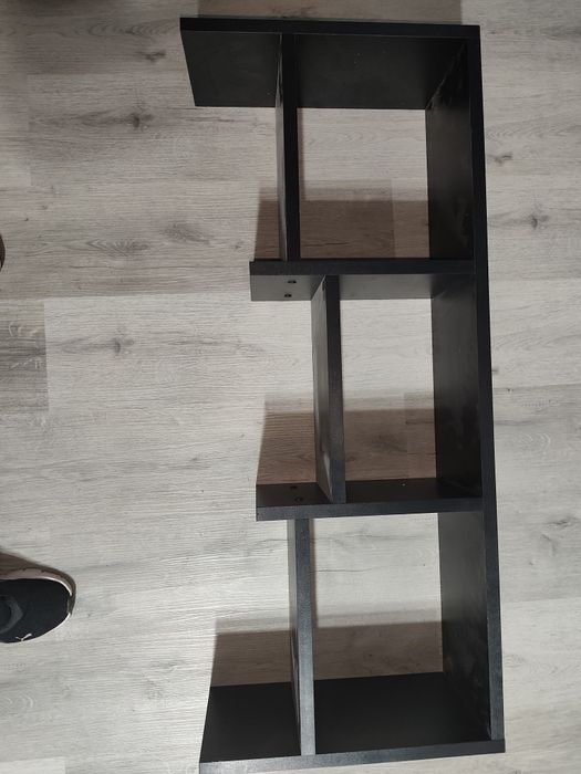 Półka wisząca urzywana