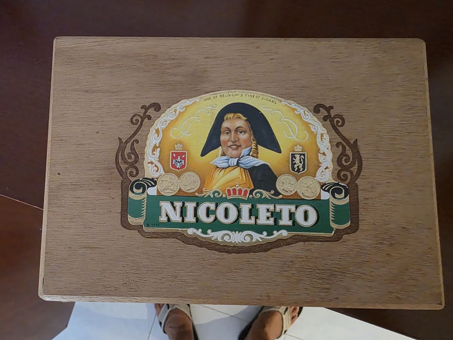 Raros! Caixa de charuto de Coleção Nicoleto Cardinal – Caixa de Madeira e Veludo 1970
