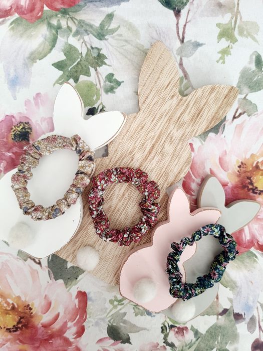Gumki do włosów scrunchie w kwiatuszki, zestaw 3szt