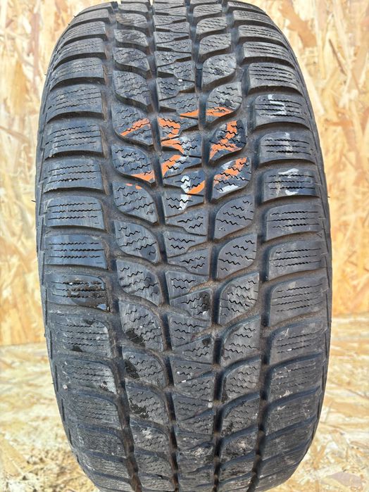 215/55r16 Bridgestone Blizzak LM-25 dot 2108 7mm