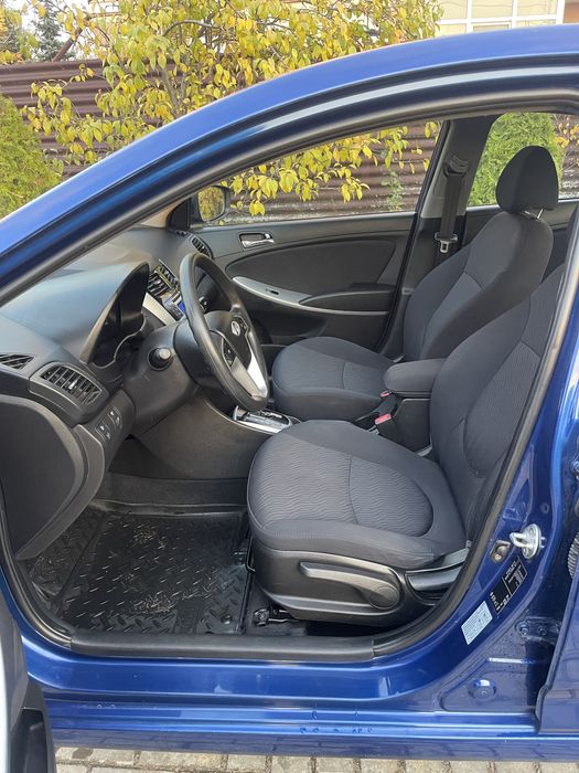 Hyundai accent 2013 год 1.4 бензин автомат