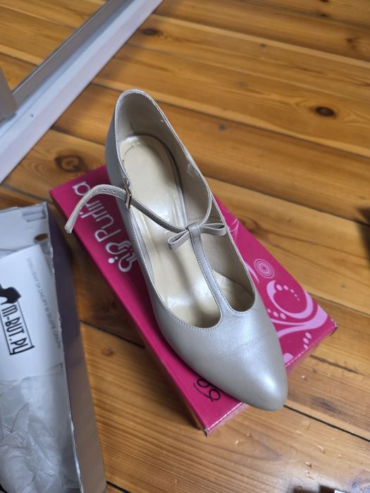 Buty kotyl 38 rozmiar