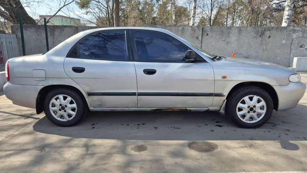 daewoo nubira 1998