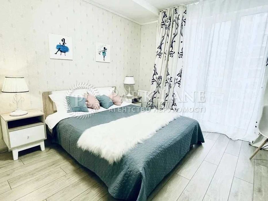 Продаж квартири Максимовича Михайла (Трутенка Онуфрія), 24б, Нова Англія