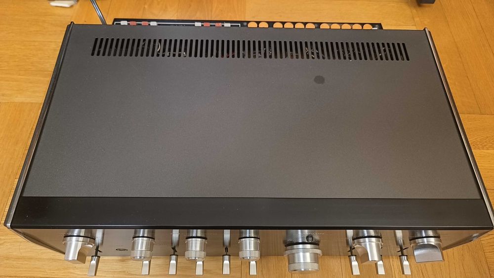 Wzmacniacz Sansui Au-7700