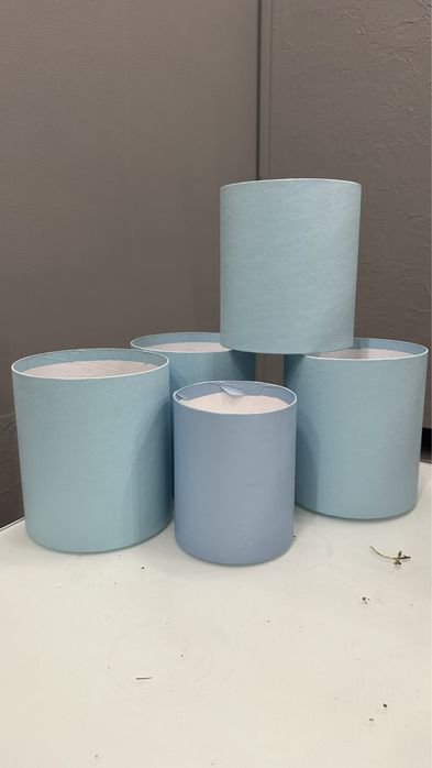 Продам коробки-тубуси для квітів, різні кольори