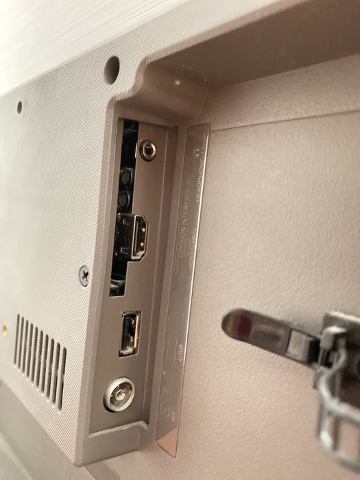 Телевізор Smart TV 32“ kivi