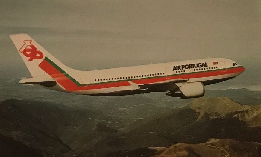 Cinco postais de aviões da TAP