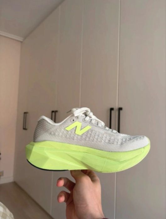 Sapatilhas New Balance  FullCell SuperComp 36,5 Novo