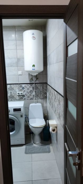 ^ОРЕНДА 1-кімнатної квартири студї у ЖК ЛЕРМОТОВО - центр міста