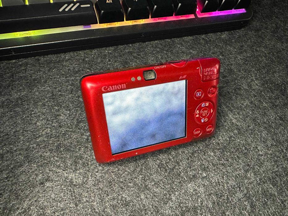 Aparat cyfrowy Canon Digital Ixus 100 IS Y2k retro