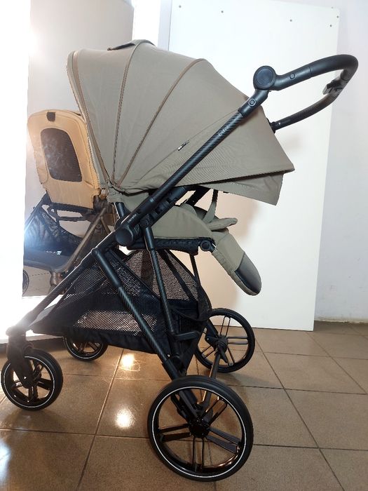Коляска новинка 2026 року  CARRELLO Extra  від мами  до мами