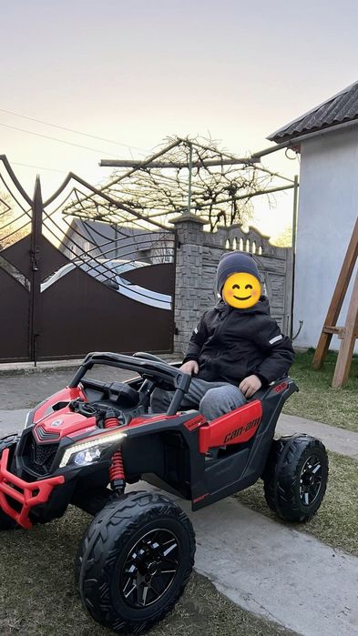 Автомобіль на акумуляторі BUGGY CAN AM MAVERICK TURBO RR 4 Двигуни