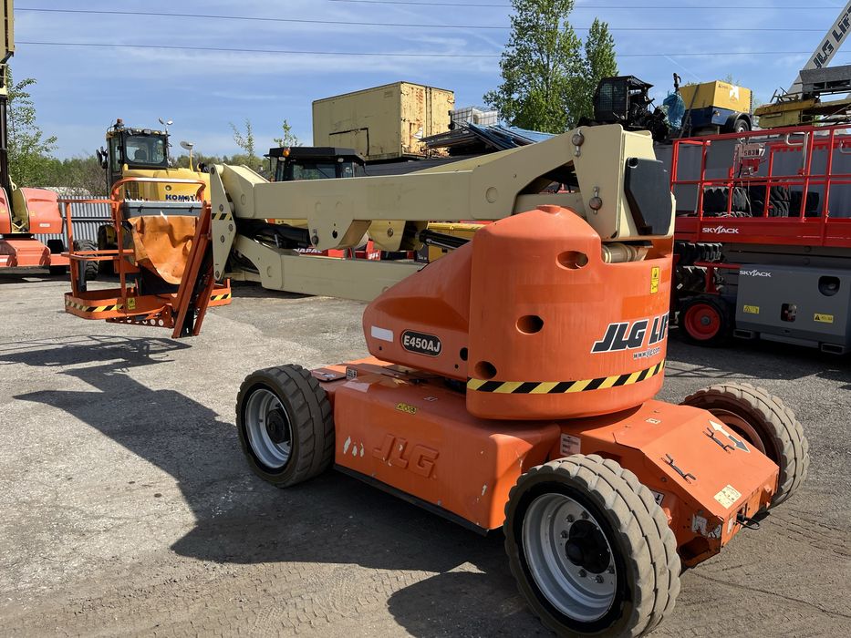 Podnośnik przegubowy elektryczny JLG E450 genie